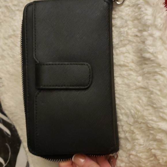 Michael Kors Wallet with Phone Holder - Picture 5 of 7